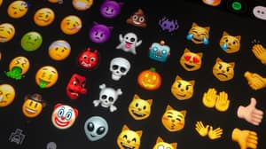 根据年轻人的说法，使用这10个Emojis的人正式老了
