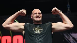 Tyson Fury宣布与安东尼约书亚的世界冠军重量级战斗日期“loading=