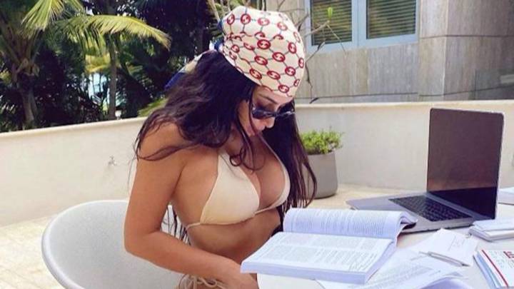 金·卡戴珊（Kim Kardashian）在未通过法律考试后遭受了破坏