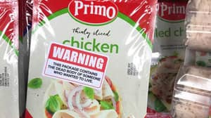 素食主义者在墨尔本的超市肉放置警告贴纸